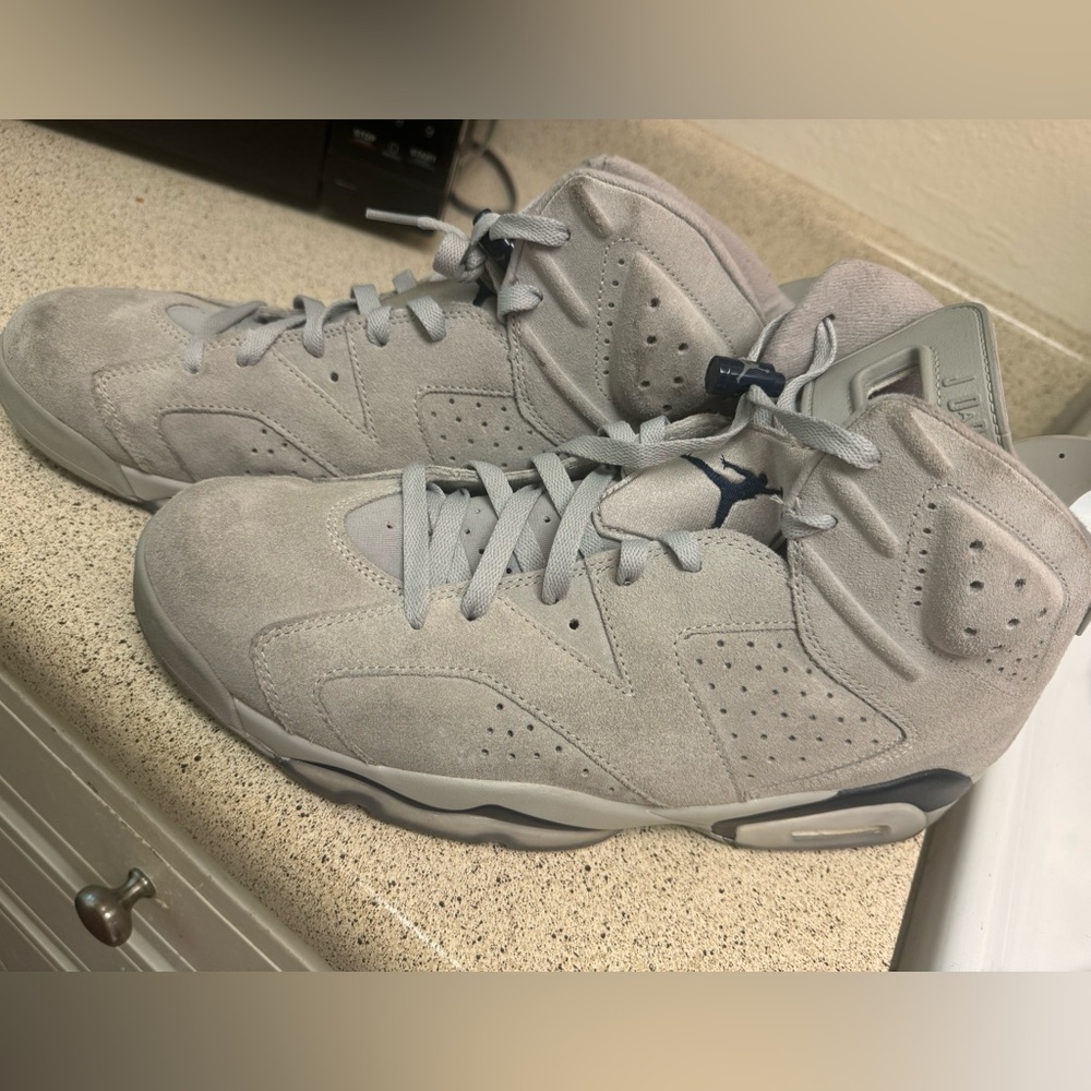 Jordan 6 Retro Gray Georgetown Sneakers